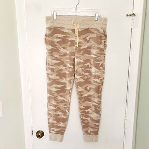 Athleta Balance Printed Camo Joggers